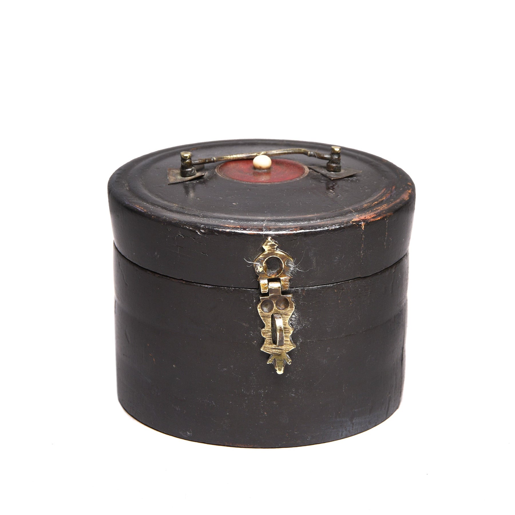 Regency Style Black Lacquer Pot From Rajasthan - 19th Century