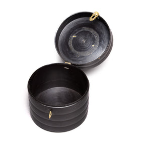 Regency Style Black Lacquer Pot From Rajasthan - 19th Century