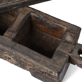 Indian Nandi Bull Tikka Box From South India - 19th Century