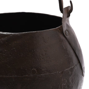 Iron Well Pot From The Punjab - 19th Century