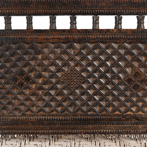 Chip Carved Low Pidha Chair From Shekhawati - 19th Century