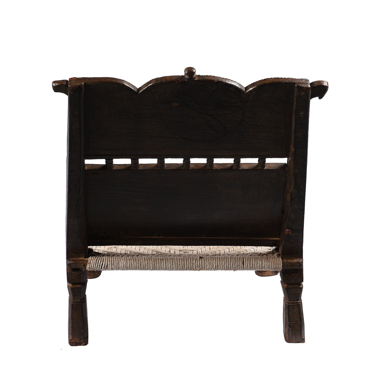 Chip Carved Low Pidha Chair From Shekhawati - 19th Century