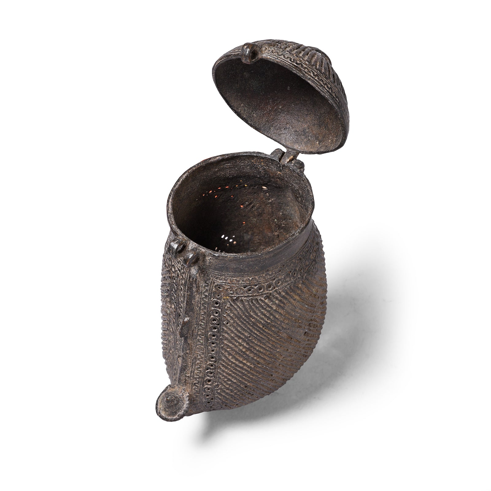 Dhokra Mango Coin Purse From Bengal - 19th Century
