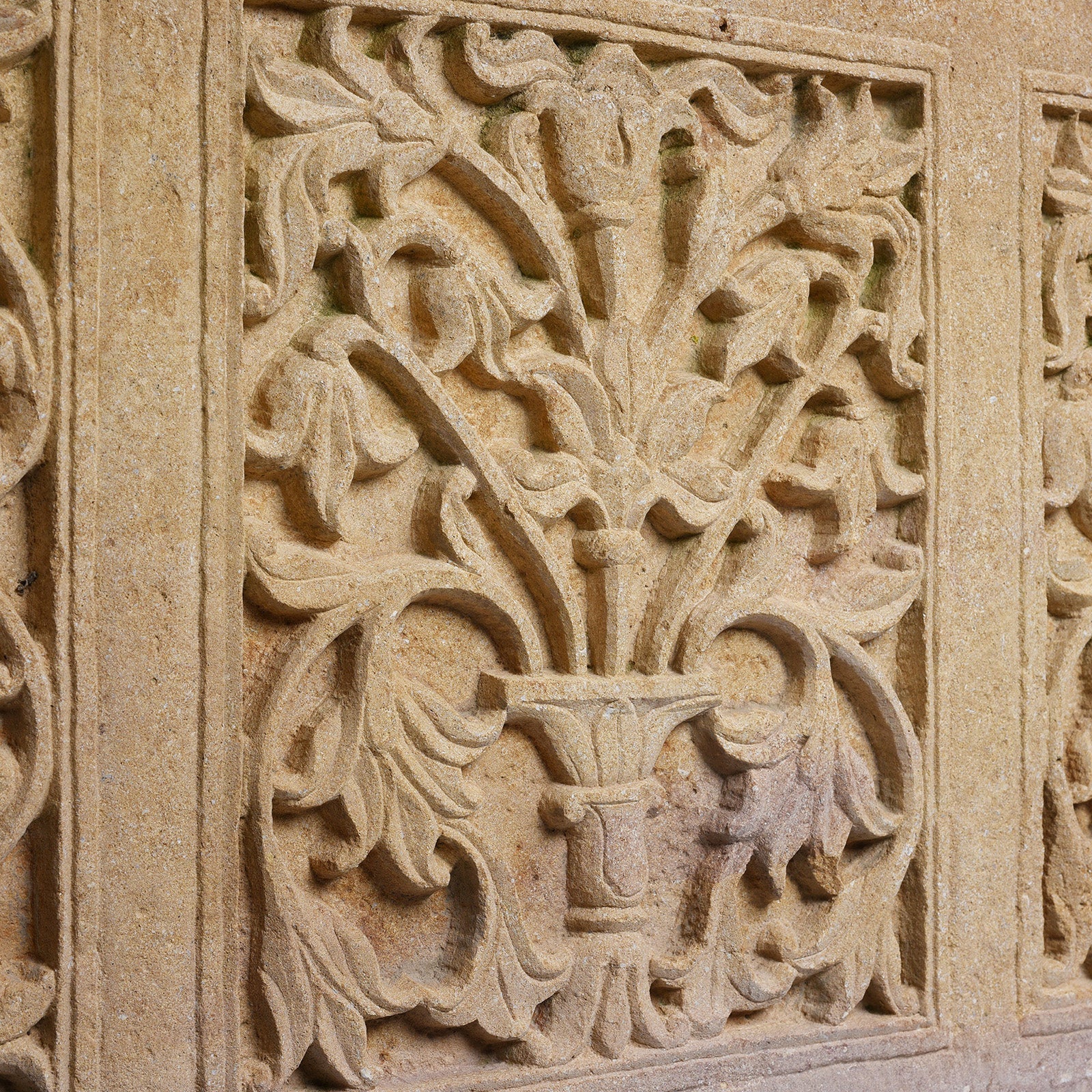 Carved Mughal Style Stone Balcony Front From Jaisalmer - 19th Century