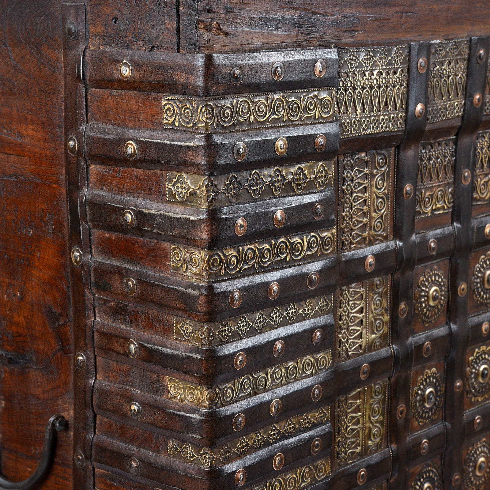 Pithara Dowry Chest From Saurashtra - Early 19th Century
