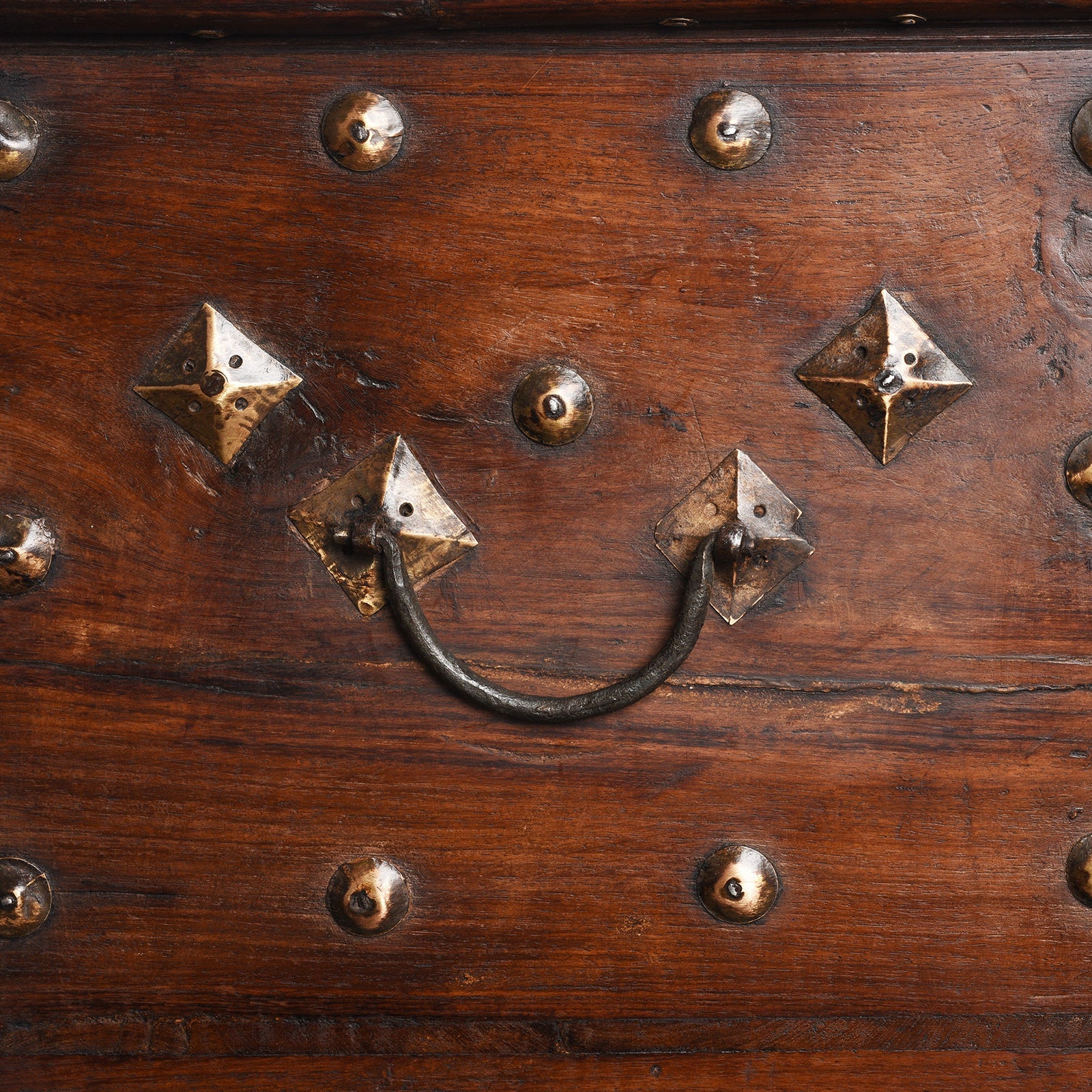 Brass Studded Rosewood Peacock Box From Saurashtra - 19th Century