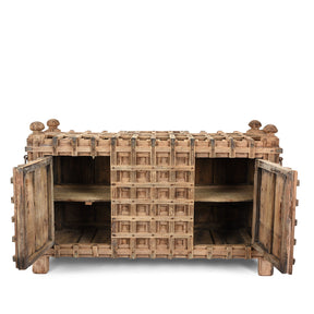 Bleached Kothla Majus From Gujarat - 19th Century
