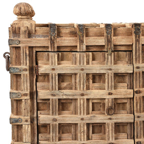 Bleached Kothla Majus From Gujarat - 19th Century