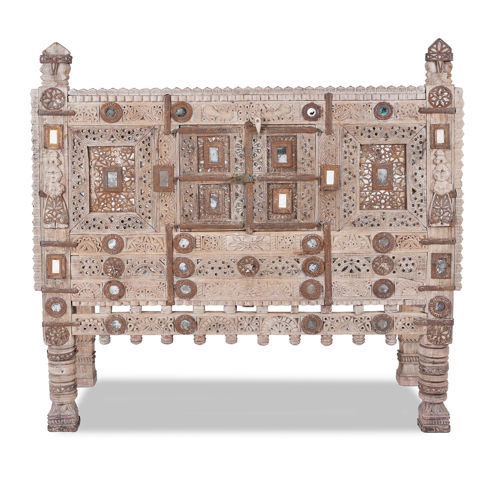 Carved Teak Damchiya Chest From Kutch - Ca 1920