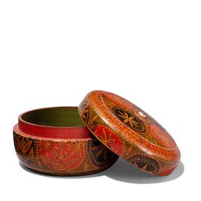 Scratchwork Lacquer Pot From Barmer - Late 19th Century