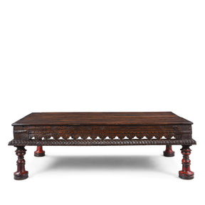 Takhat Coffee Table From Gujarat - Early 19th Century