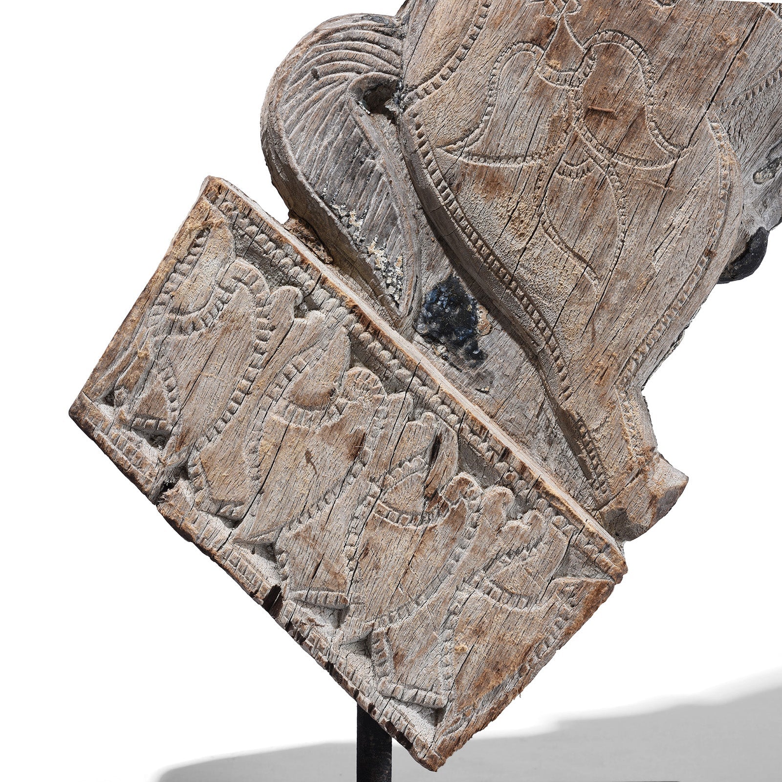 Indian Horse Head Corbel On Stand - 19th Century