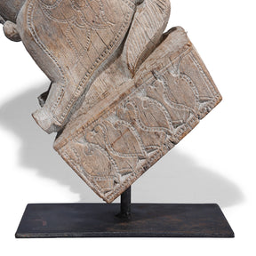 Indian Horse Head Corbel On Stand - 19th Century