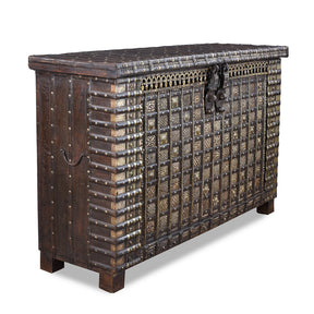 Brass Bound Pithara Console Chest From Saurashtra - 18th Century