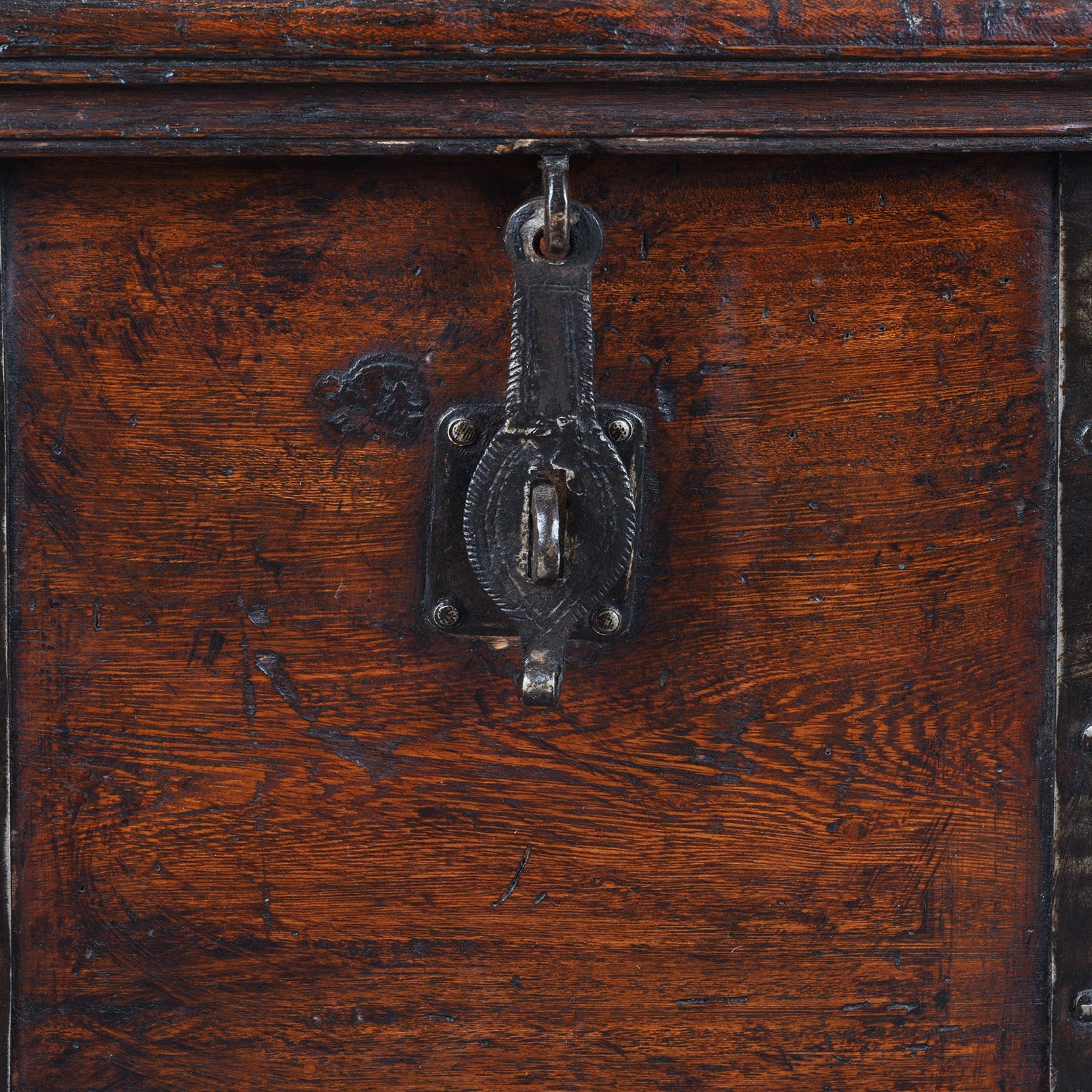 Brass & Iron Bound Chest On Wheels From Gujarat - 19th Century