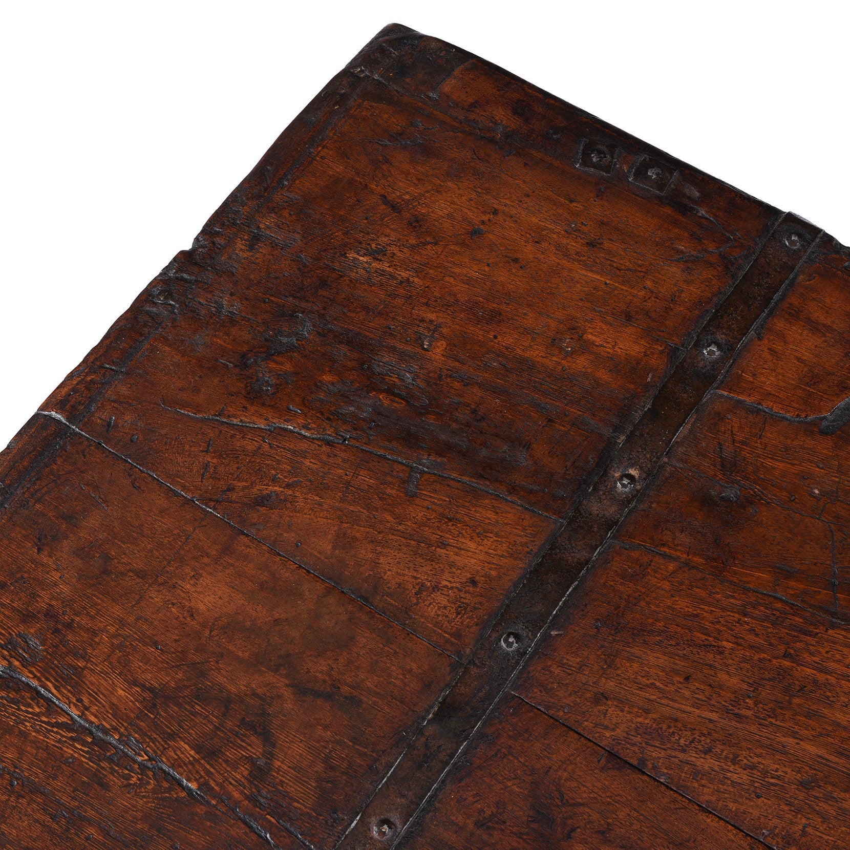 Brass & Iron Bound Chest On Wheels From Gujarat - 19th Century