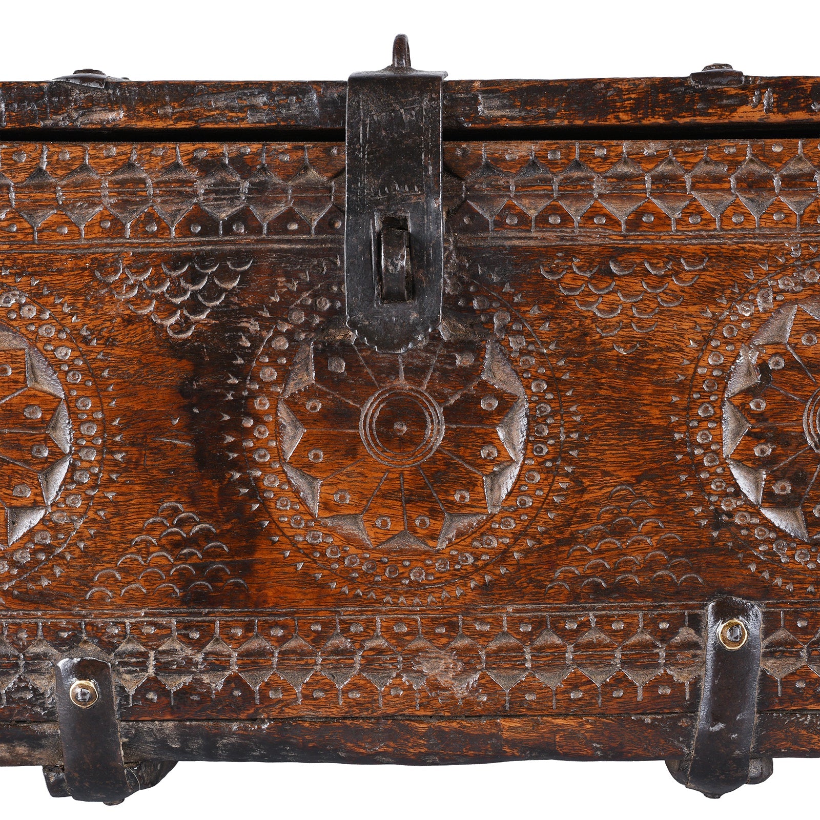 Chip Carved Merchant Box From Jaisalmer - 19th Century