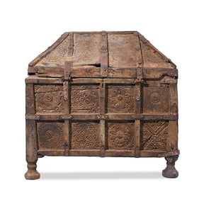 Chip Carved Hut Box From Jaisalmer - 18th Century