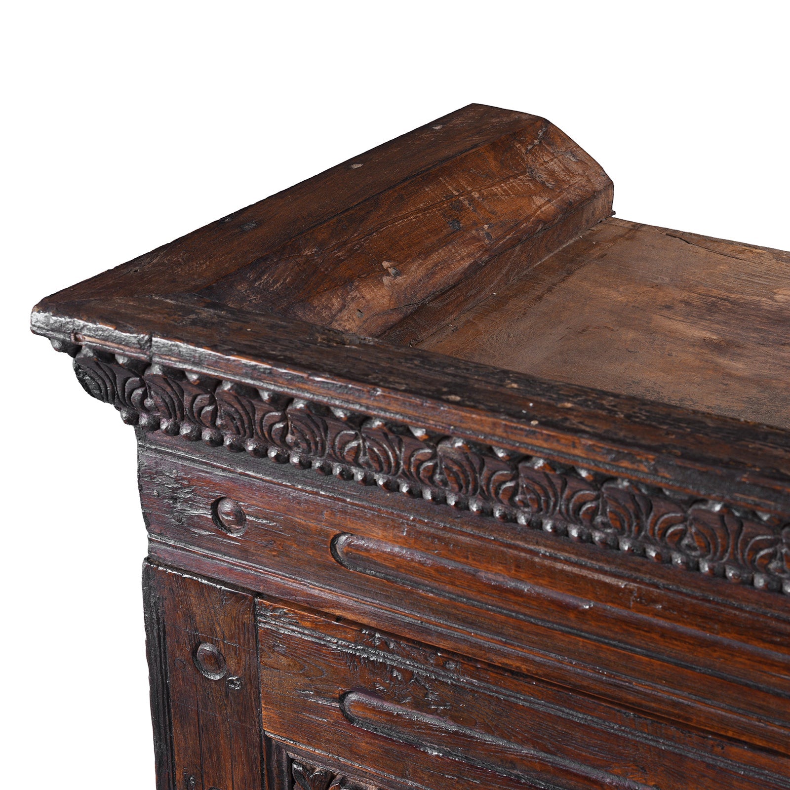 Carved Almirah Cabinet With Sunburst Panels - 19th Centruy