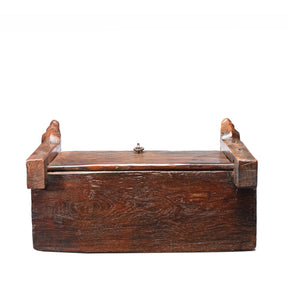 Carved Indian Harpa Box From Banswara - 19th Century