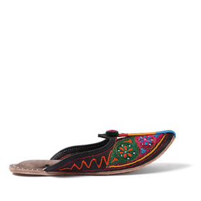 Embroidered Jutti Slippers