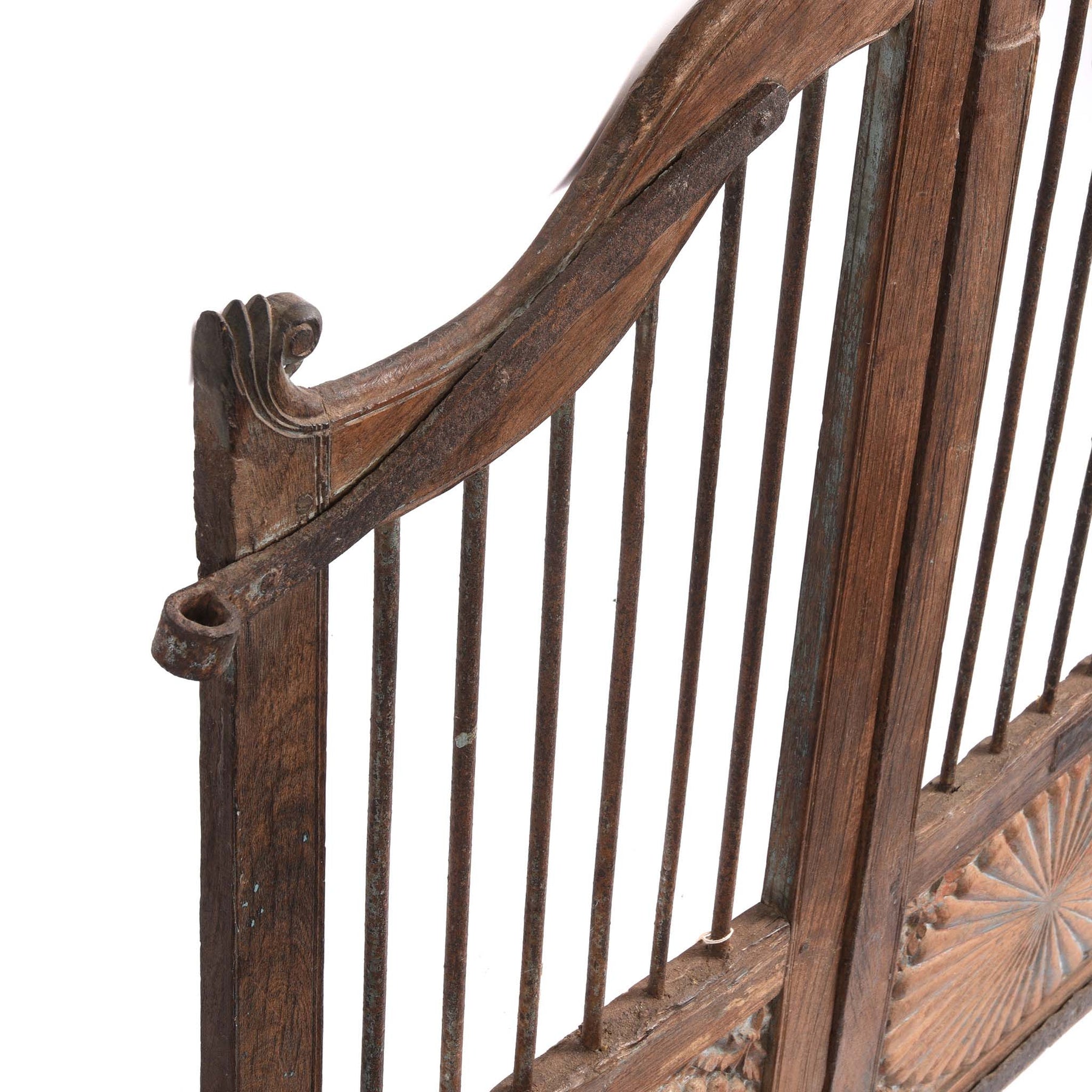Carved Sunburst Dog Gate From Gujarat - 19thC