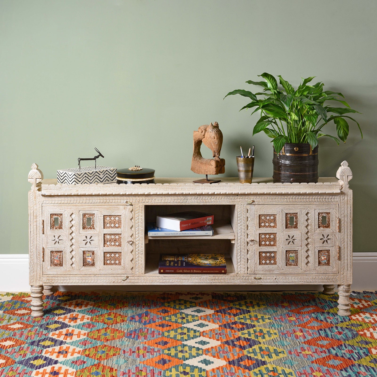 Low Kutchi AV Cabinet