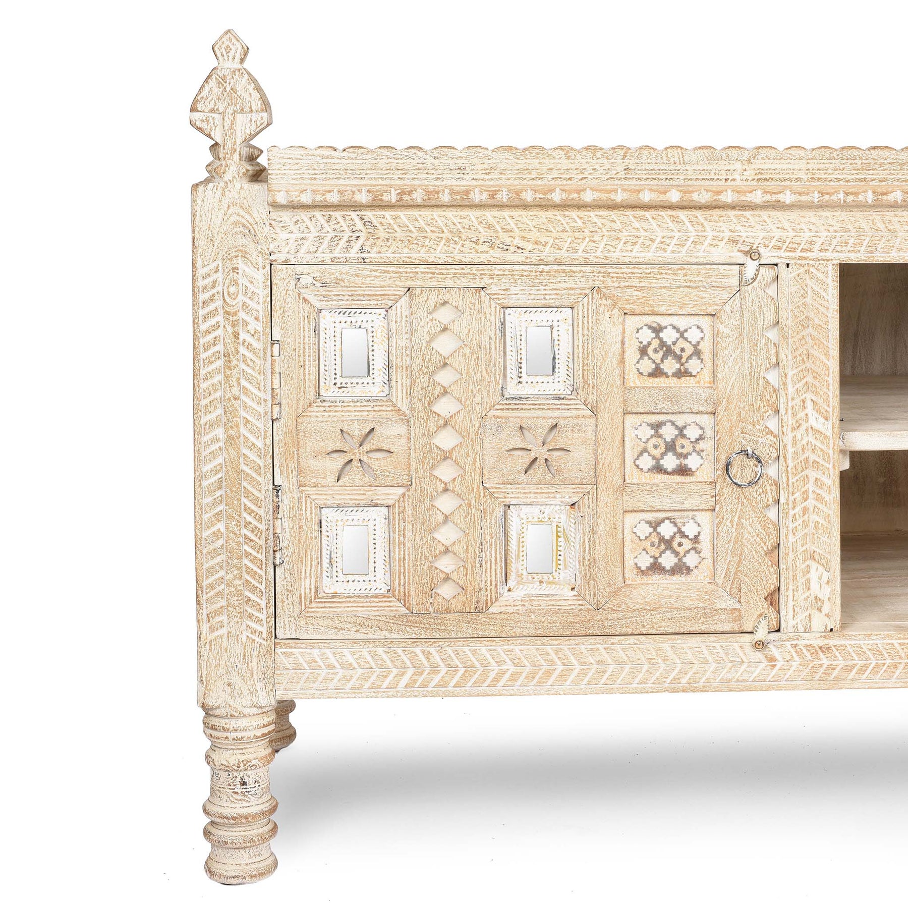 Low Kutchi AV Cabinet