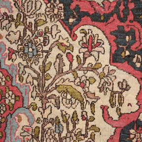 Floral Persian Rug - Ca 60 yrs old - 214 x 131cm