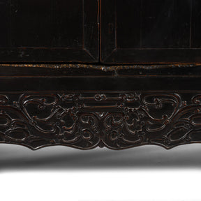 Chinese Black Lacquer Cabinet From Shanxi - 19thC