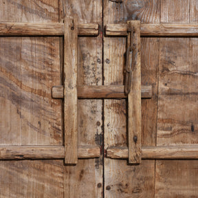Iron Bound Elm Doors From Shanxi Province - 19th Century