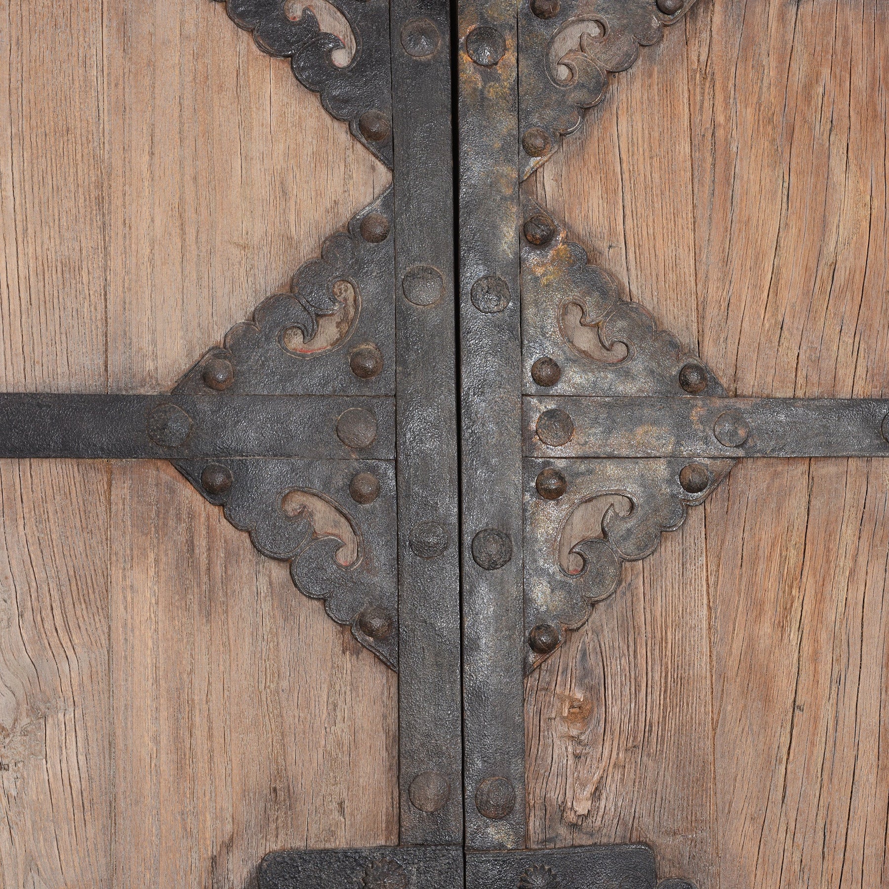 Iron Bound Elm Doors From Shanxi Province - 19thC