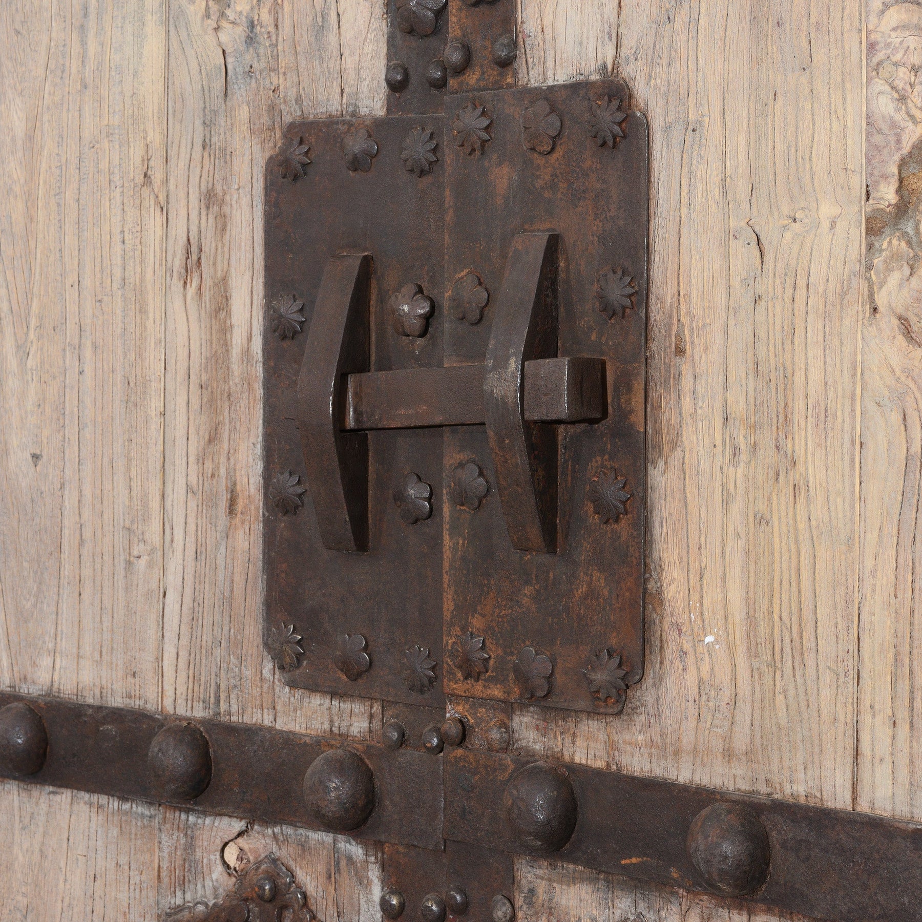 Iron Bound Elm Doors From Shanxi Province - 19thC