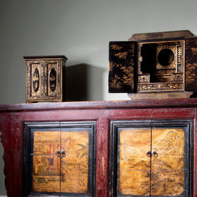 Gilt Black Lacquer Chinese Export Jewellery Cabinet - Early 19th Century