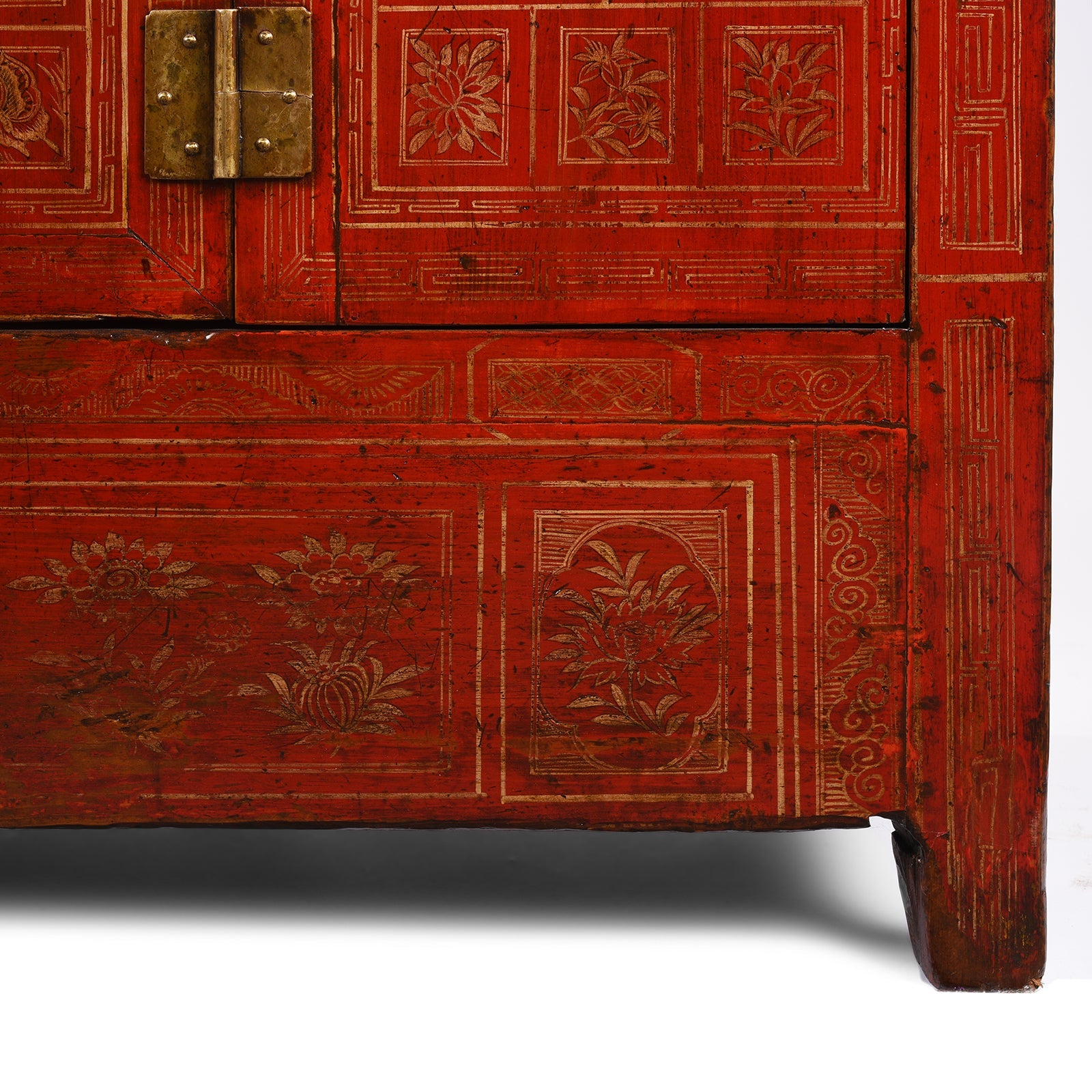 Red Lacquer Chinese Sideboard From Dongbei - Ca 1920