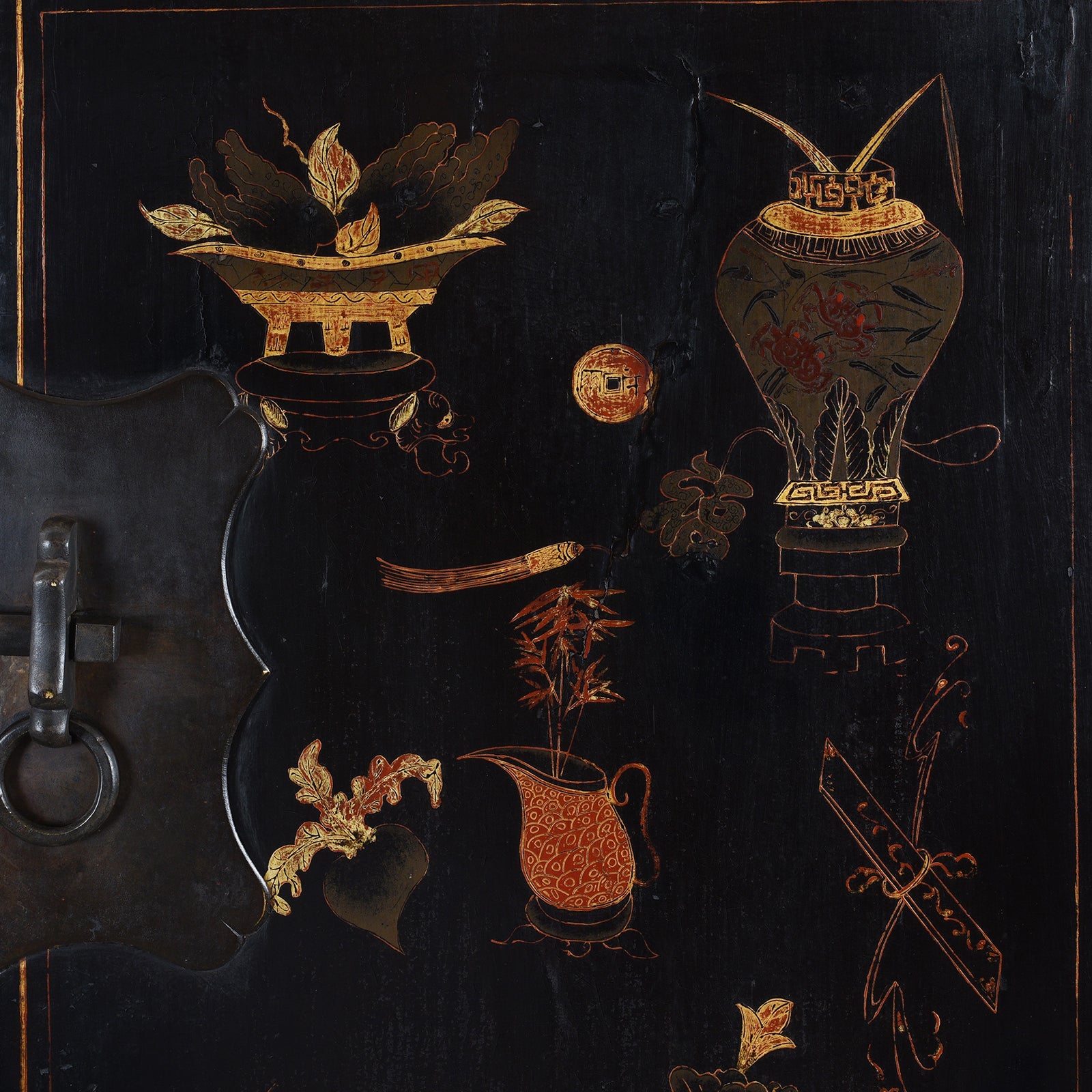 Black Lacquer Wedding Cabinet From Shanxi - 19th Century