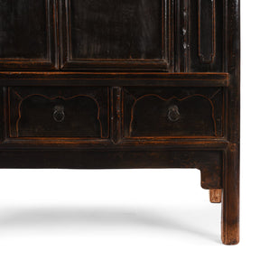 Provincial Black Lacquer Cabinet From Shanxi - 19th Century