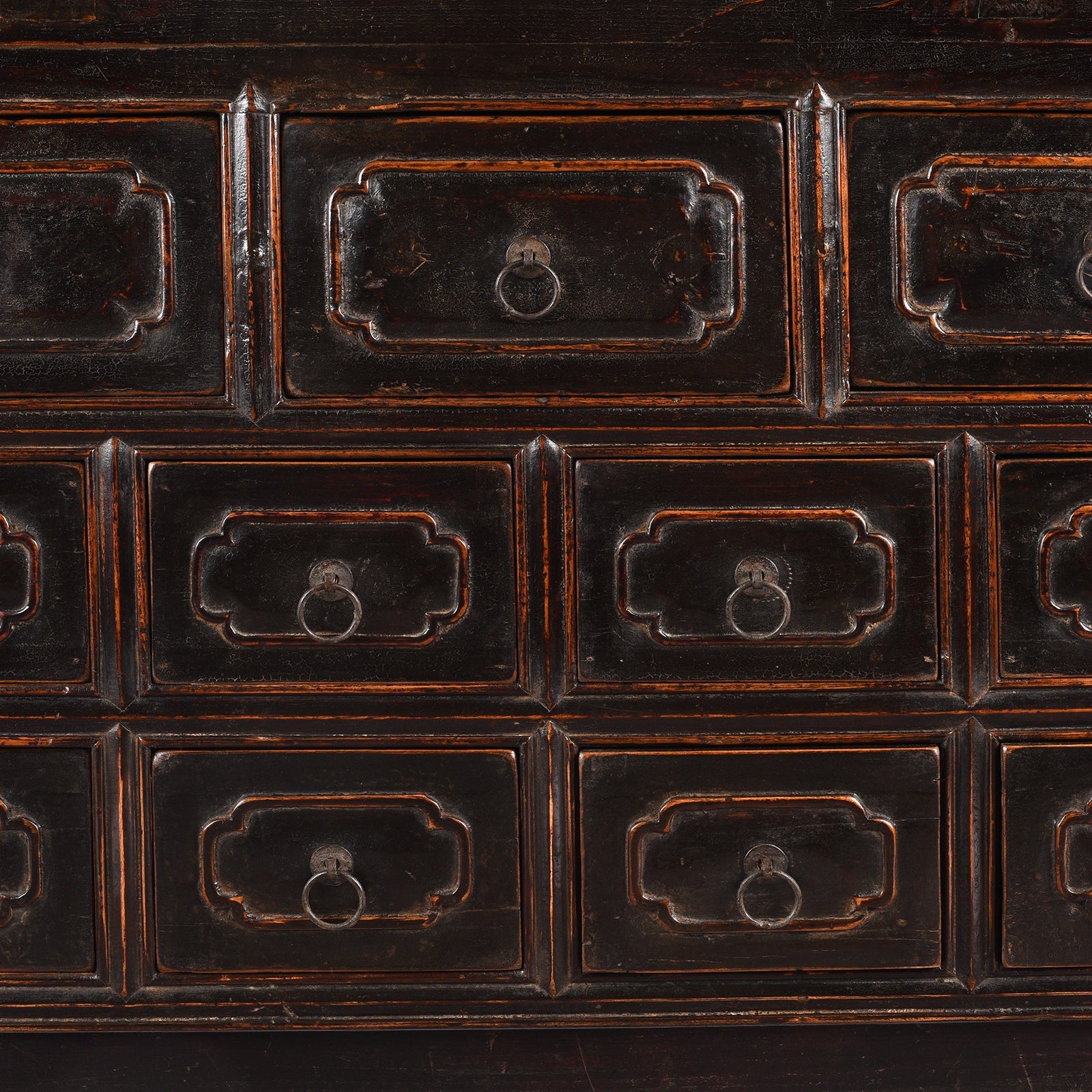 Black Lacquer Chest Of Drawers From Shanxi - 19th Century