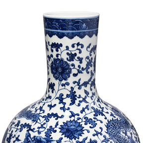 Large Blue & White Porcelain Tianqiuping Vase - Dragons