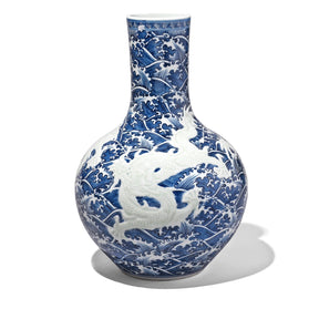 Blue & White Porcelain Tianqiuping Vase - Wave Dragons