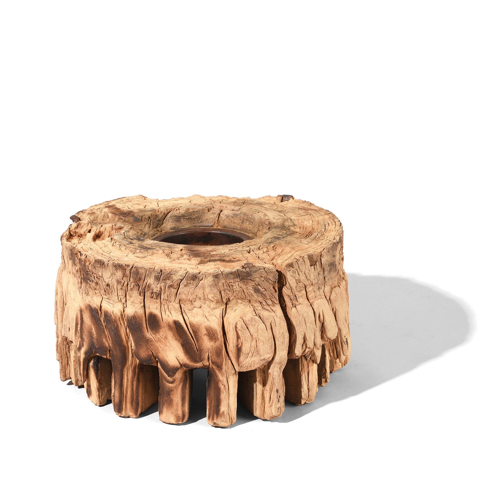 Elm Wheel Hub From Shanxi - 18th Century