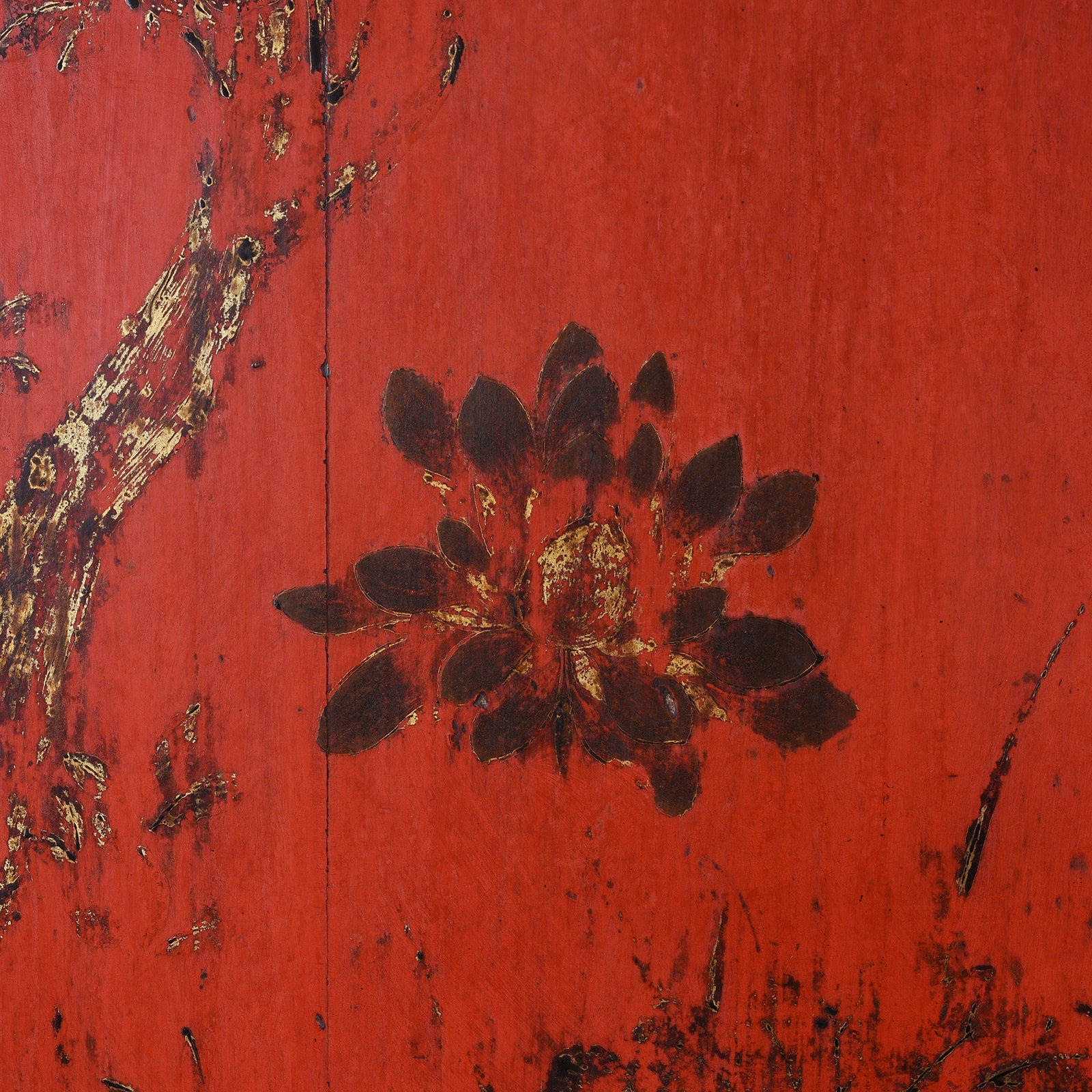 Red Lacquer Wedding Cabinet From Shanxi Province - 19th Century