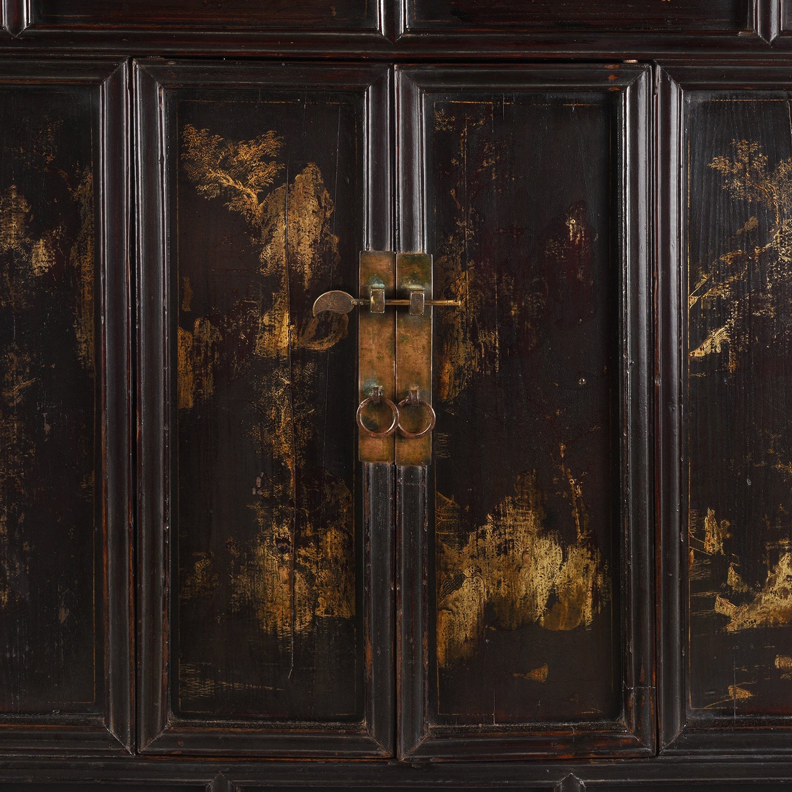 Gilt Black Lacquer Side Cabinet From Shanxi - 19th Century
