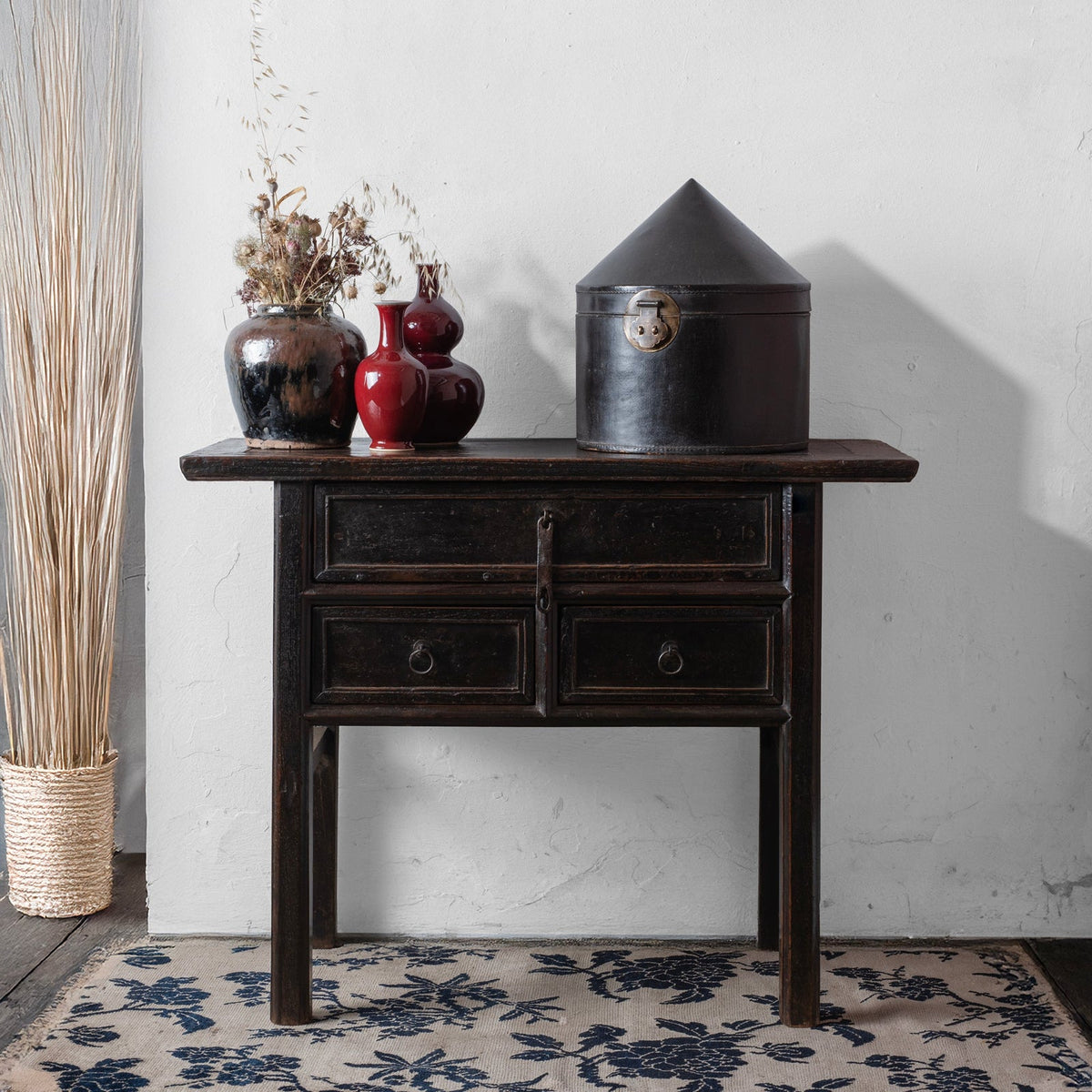 Black Lacquer Coffer Table From Shanxi Province - 19th Century