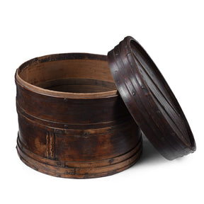 Painted Willow Food Container From Shanxi - 19th Century