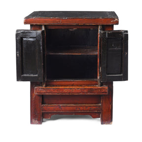 Red Lacquer Bedside Cabinet From Shanxi - 19th Century