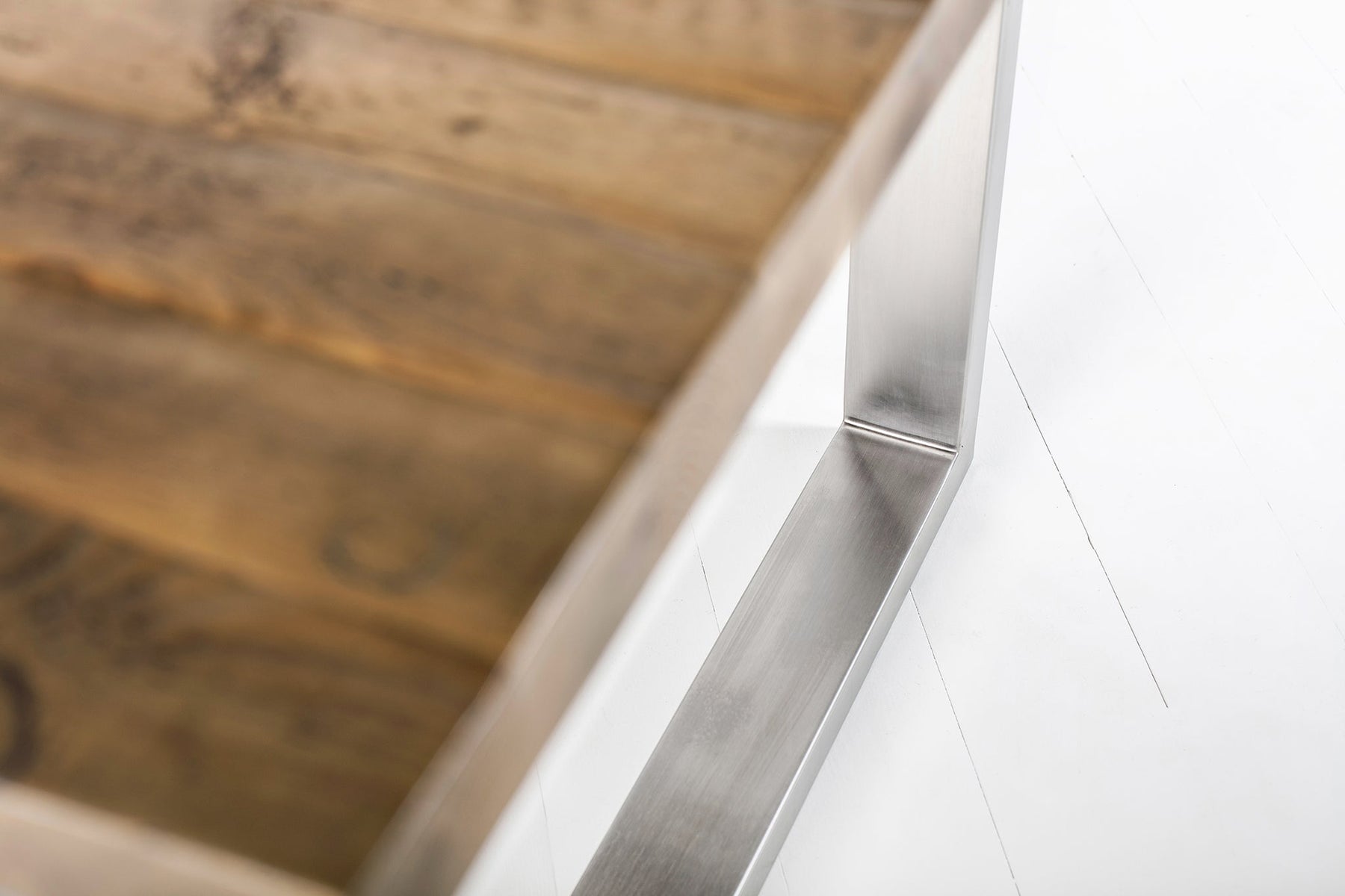 Cavendish Dining Table - Short Overhang