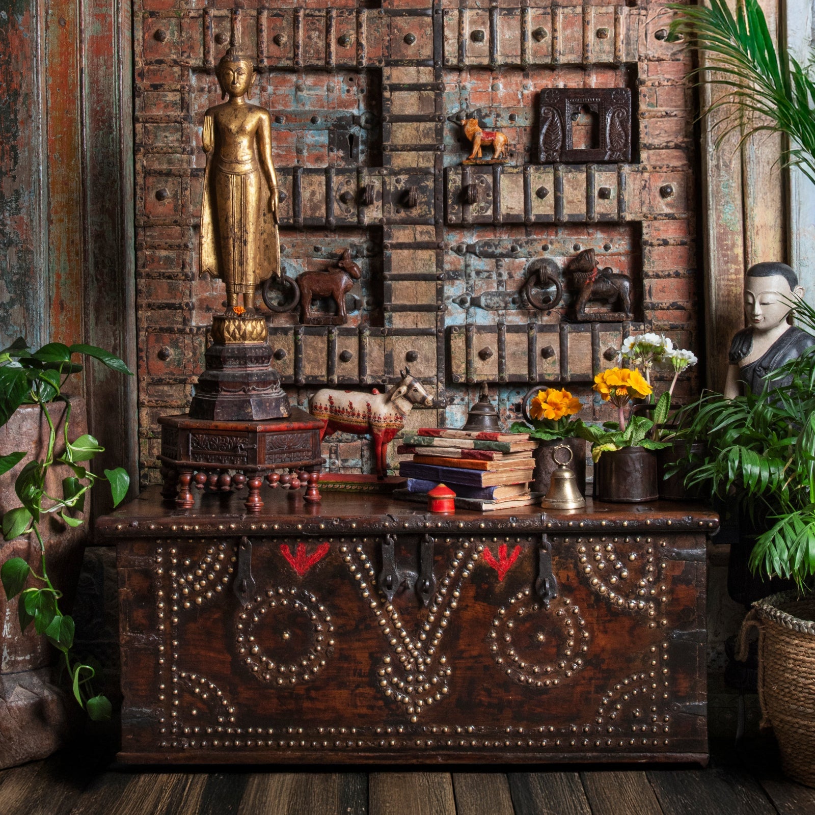 Brass Studded 'Zanzibar' Chest From Kutch - 19th Century