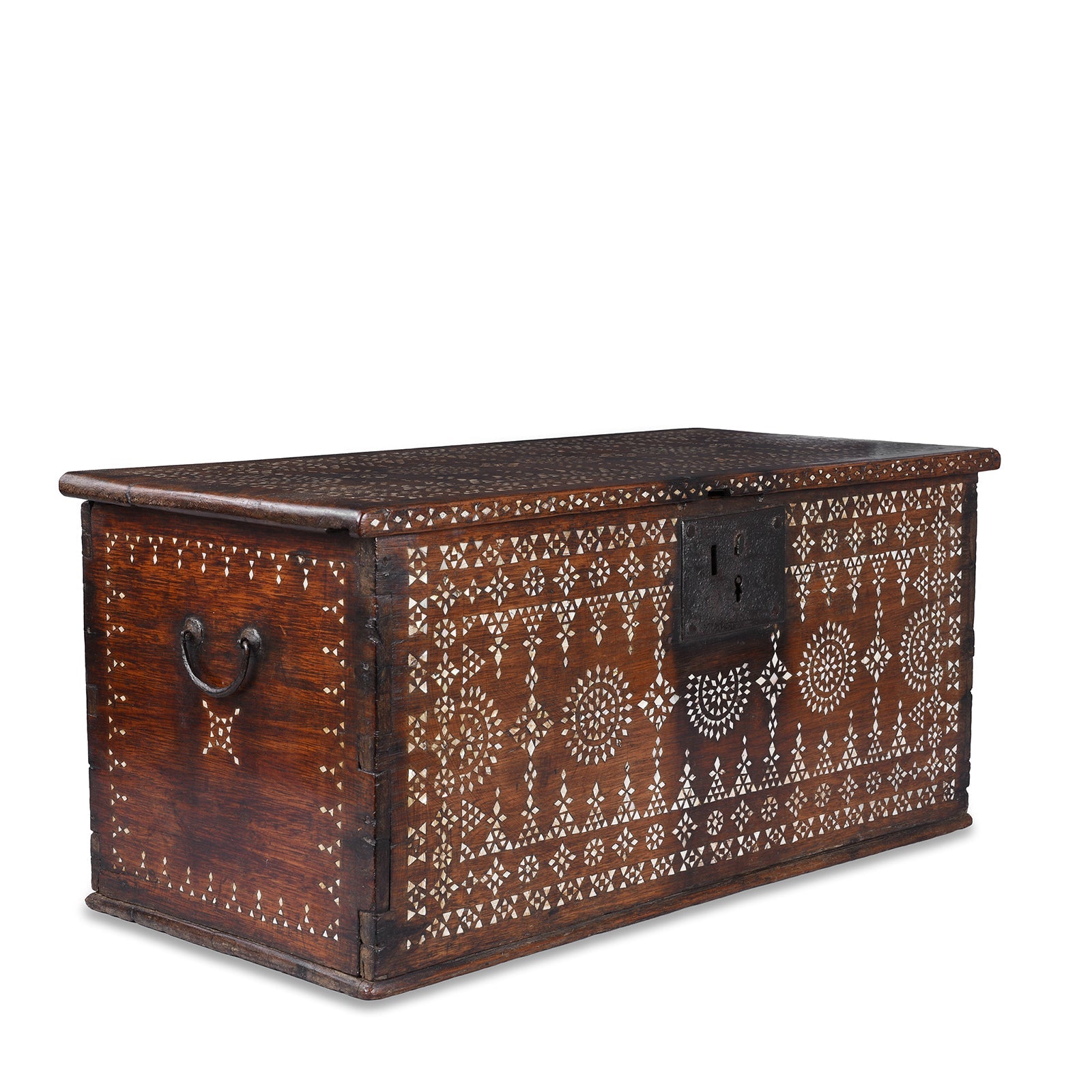 Mother Of Pearl Chest From Indonesia - Ca 1900