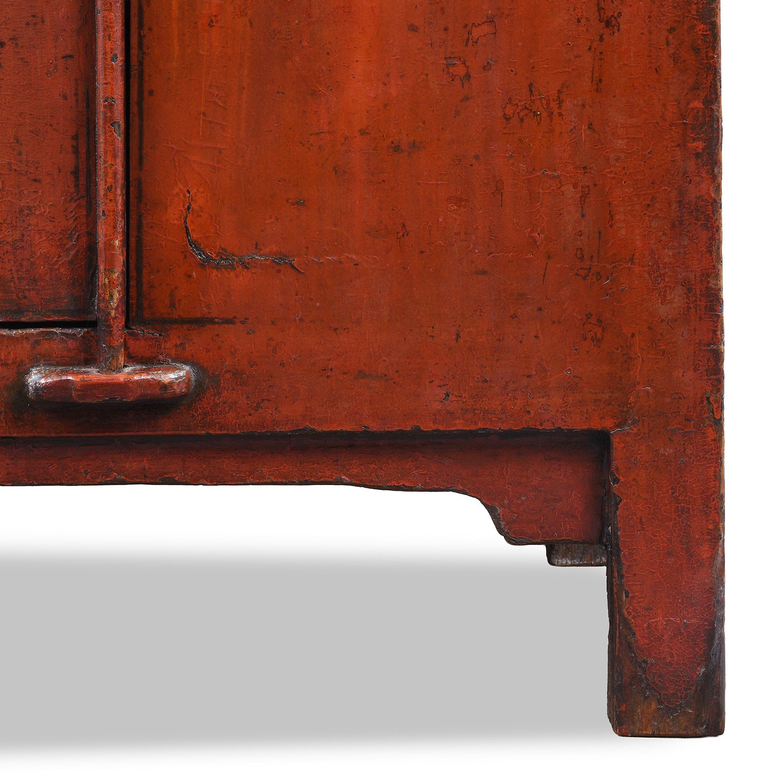 Red Lacquer Wedding Cabinet From Shanxi  -19th Century